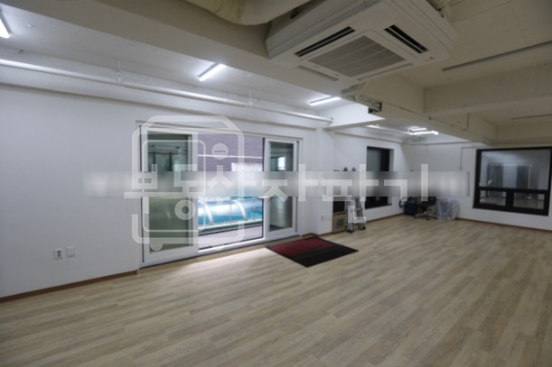 서울 강남구 청담동 무권리, 압구정로데오역 10분, 역세권, 2층 임대 월세 매물번호 10216 사진 5