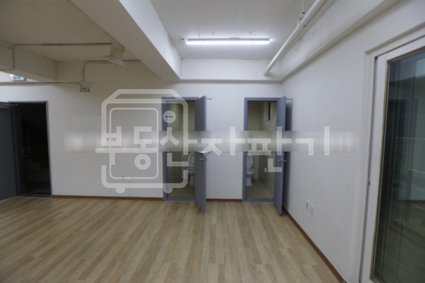 서울 강남구 청담동 무권리, 압구정로데오역 10분, 역세권, 2층 임대 월세 매물번호 10216 사진 6