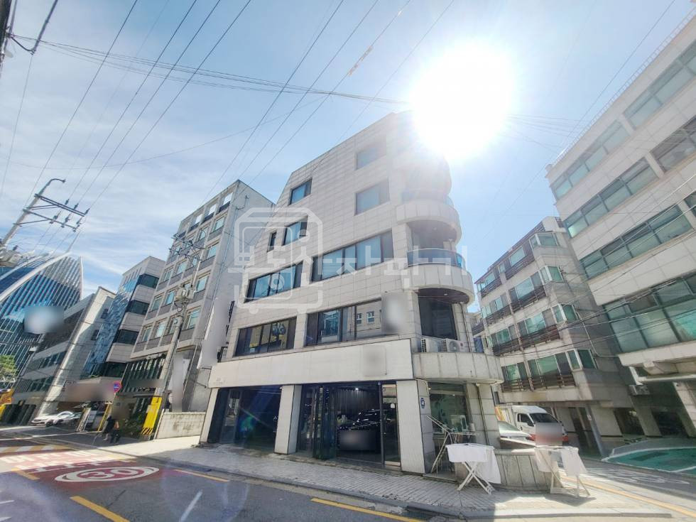 서울 강남구 역삼동 무권리, 강남세브란스 교차로인근, 지하1층 임대 월세 매물번호 28249 사진 2