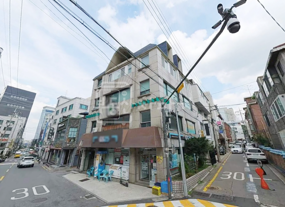 서울 강남구 논현동 무권리, 강남구청역 9분, 역세권, 지하 1층 임대 월세 매물번호 24649 사진 1