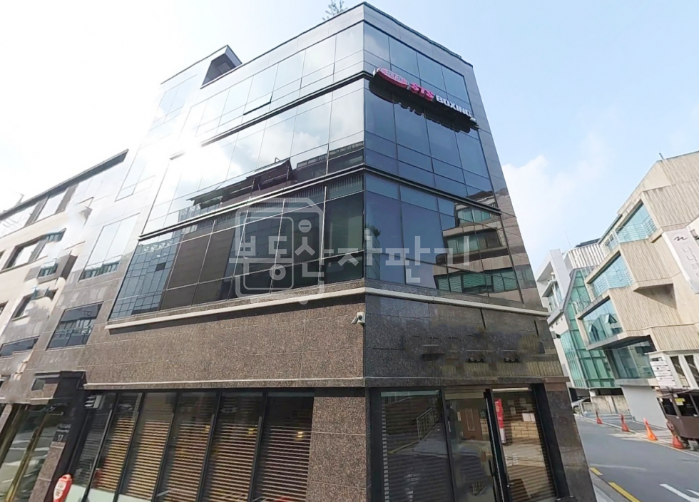 서울 강남구 논현동 무권리, 강남구청역 3분, 초역세권, 2층 임대 월세 매물번호 25616 사진 1