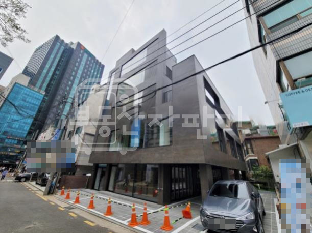 서울 강남구 역삼동 역삼역3분, 초역세권, 지상5층~지하1층 리모델링건물 통임대 월세 매물번호 24842 사진 1