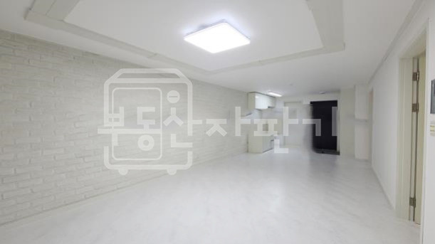 서울 강남구 논현동 무권리, 학동역 3분, 초역세권, 4층 임대 월세 매물번호 28342 사진 1