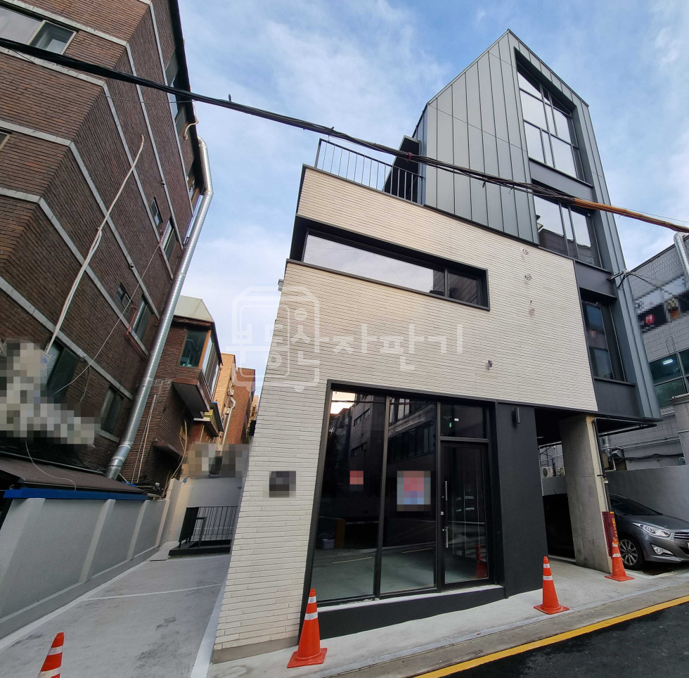 서울 강남구 논현동 무권리,논현초인근, 2층 임대 월세 매물번호 11639 사진 1