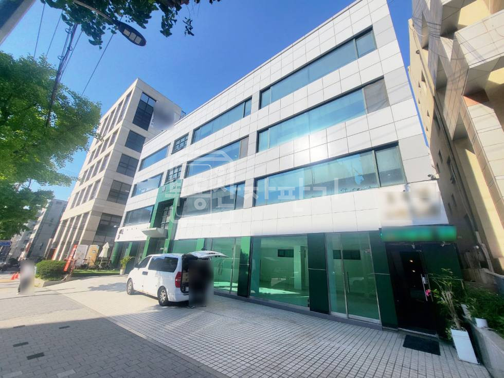 서울 강남구 역삼동 언주역 4분, 역삼역 6분 더블역세권, 대로변, 지하1층~1층 임대 월세 매물번호 28491 사진 1