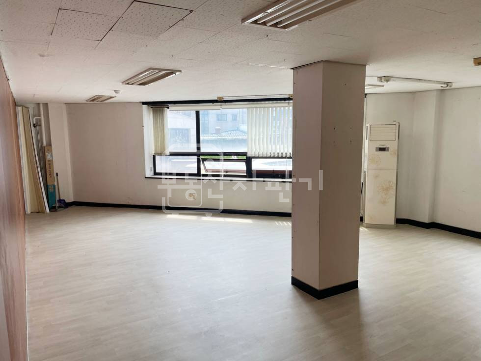 서울 송파구 방이동 무권리, 몽촌토성역 10분, 송파나루역 7분, 더블역세권, 3층 임대 월세 매물번호 28338 사진 1
