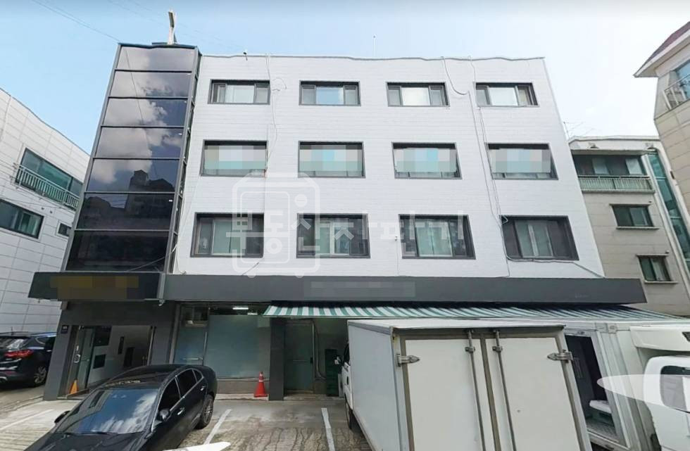 서울 서초구 서초동 무권리, 남부터미널역 6분, 역세권, 1층 임대 월세 매물번호 27764 사진 1