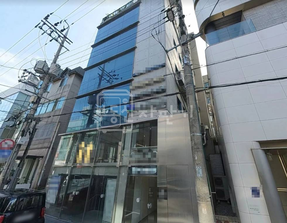 서울 강남구 신사동 신사역10분 , 지하1층 임대 월세 매물번호 27570 사진 1