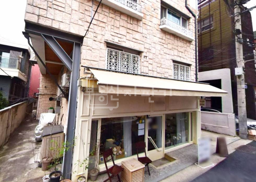 서울 강남구 신사동 신사역 8분, 역세권, 1층 임대 월세 매물번호 28489 사진 1