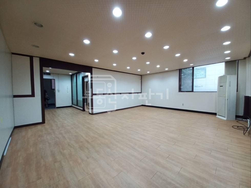 서울 강남구 역삼동 무권리, 대로변, 3층 상가 임대 월세 매물번호 28522 사진 1