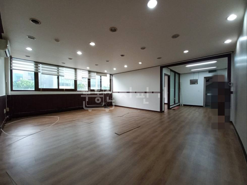 서울 강남구 역삼동 무권리, 대로변, 3층 상가 임대 월세 매물번호 28522 사진 4