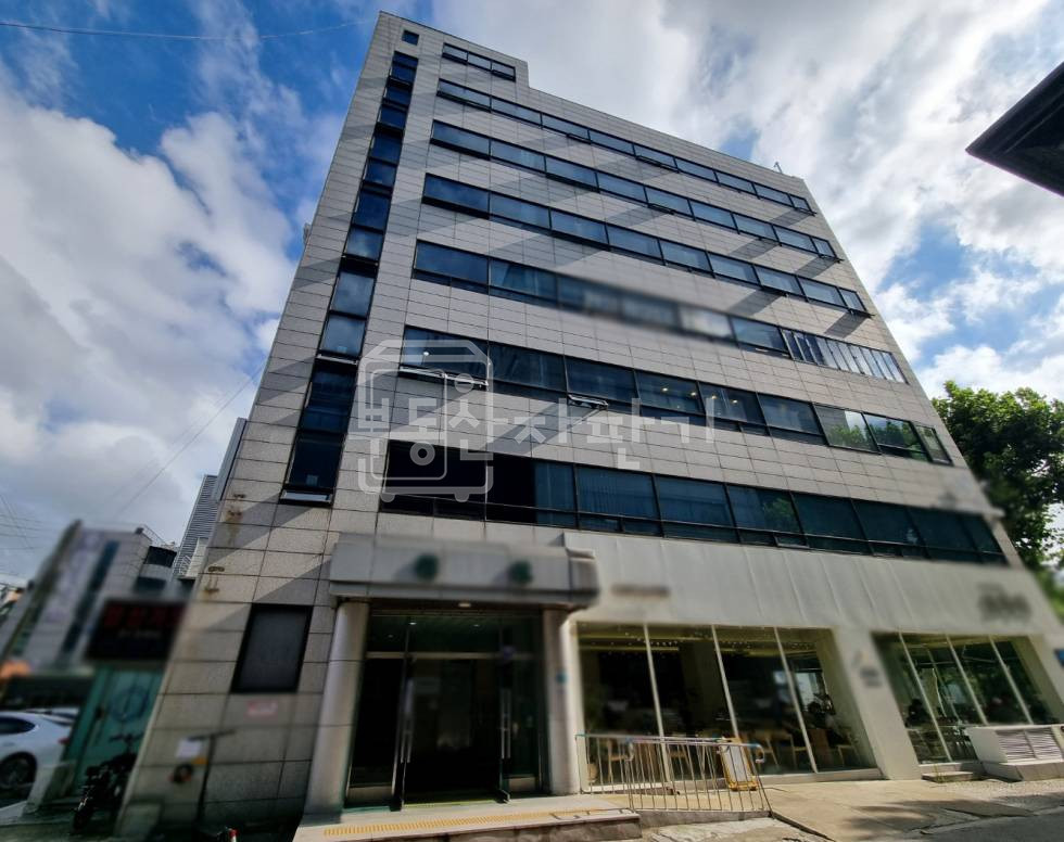 서울 송파구 방이동 무권리, 잠실역 도보 9분, 역세권, 6층 임대 월세 매물번호 28604 사진 1