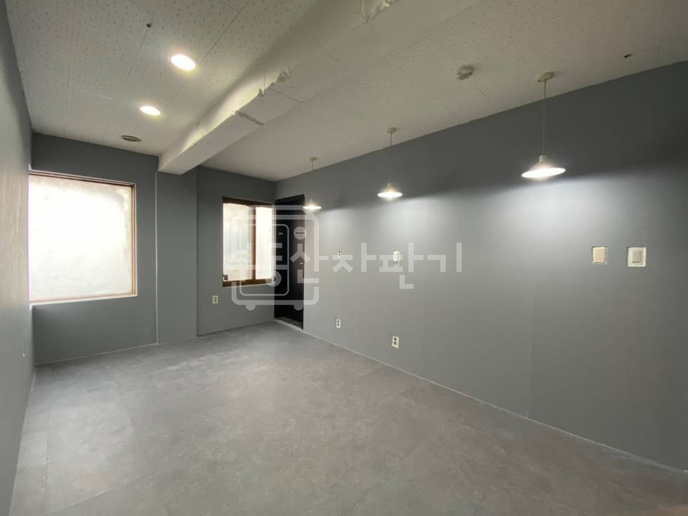 서울 강남구 신사동 무권리, 신사역 도보 6분, 역세권, 4층 임대 월세 매물번호 25350 사진 3