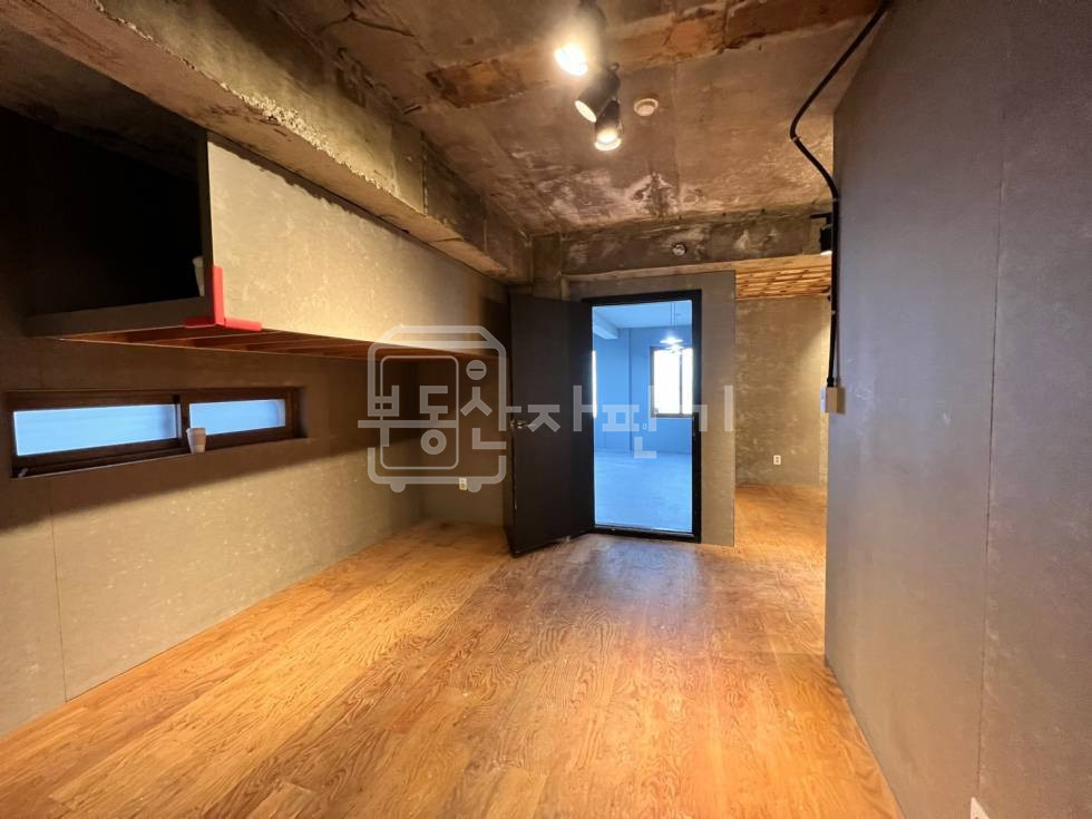 서울 강남구 신사동 무권리, 신사역 도보 6분, 역세권, 4층 임대 월세 매물번호 25350 사진 7