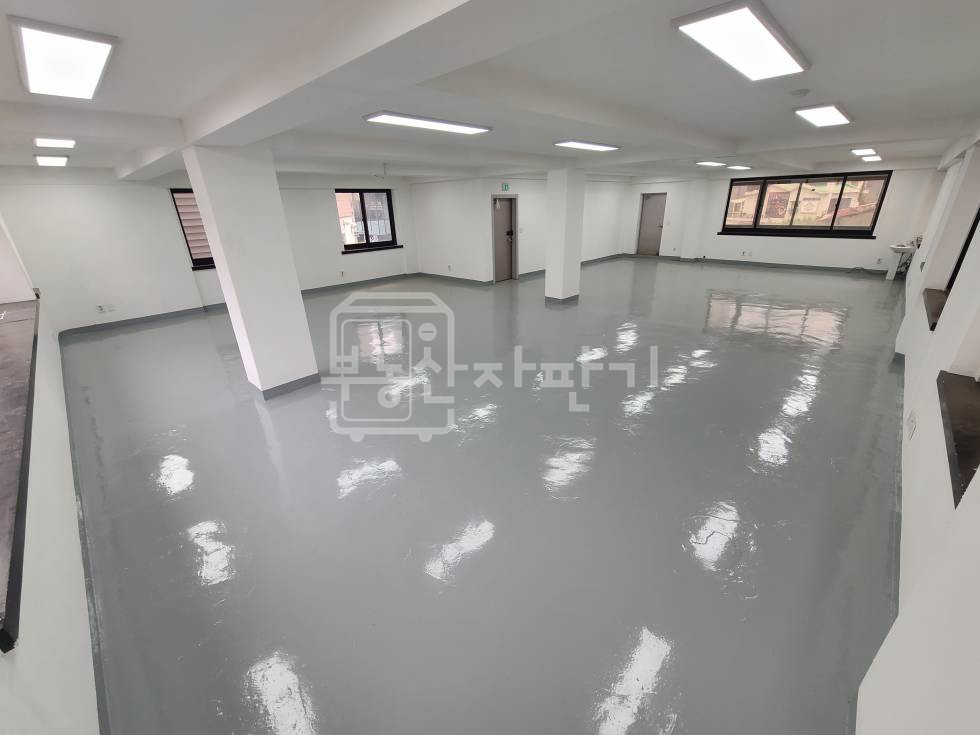 서울 서초구 잠원동 무권리, 신사역 2분, 초역세권, 3층 임대 월세 매물번호 25815 사진 4