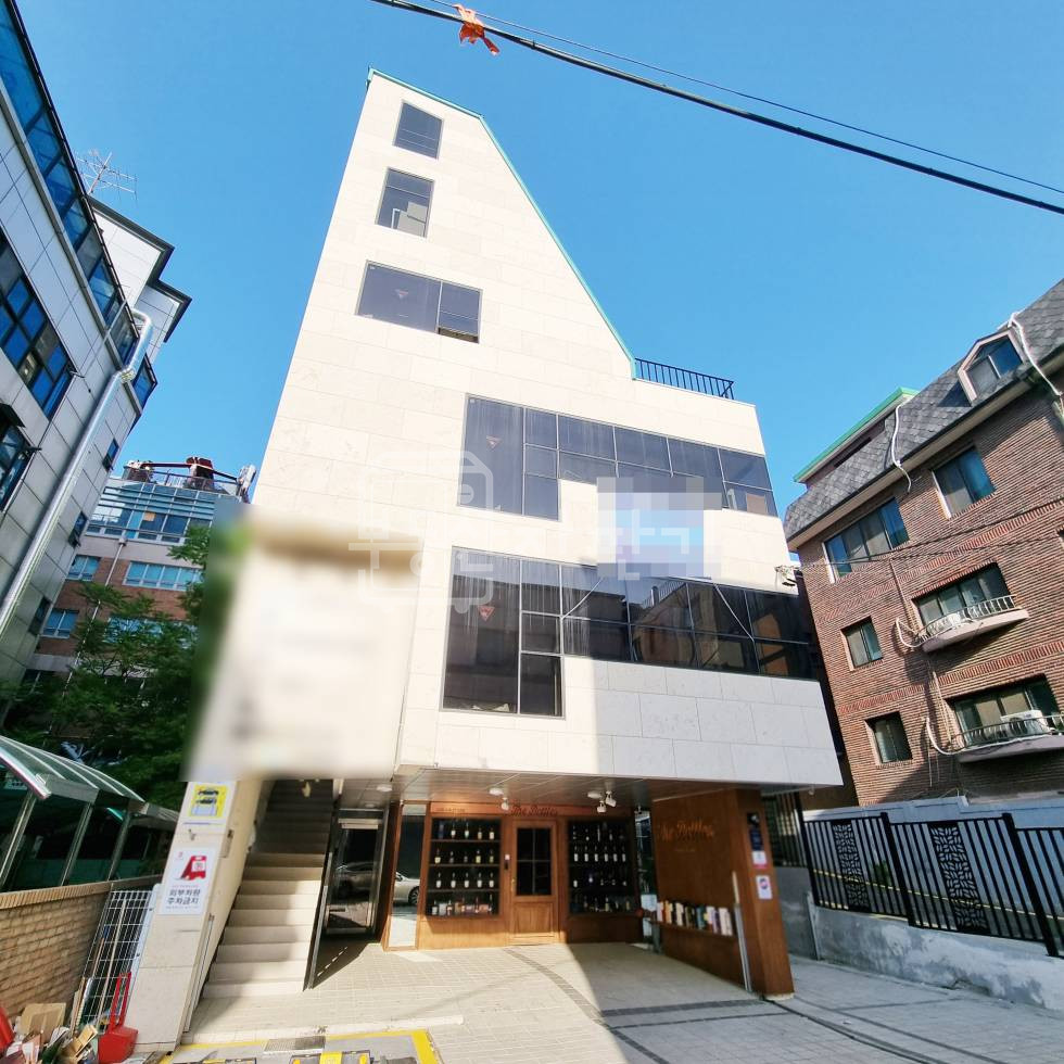 서울 강남구 논현동 무권리, 신축첫입주, 논현역 5분, 역세권, 지하1층 임대 월세 매물번호 22096 사진 1