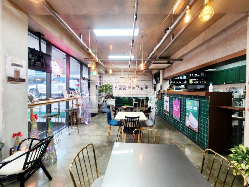 서울 강남구 논현동 무권리, 학동역 5분, 역세권, 1층 임대 월세 매물번호 27233 사진 5