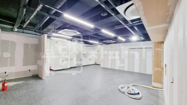 서울 강남구 역삼동 무권리, 한티역 1분, 초역세권, 지하 1층 임대 월세 매물번호 28861 사진 2