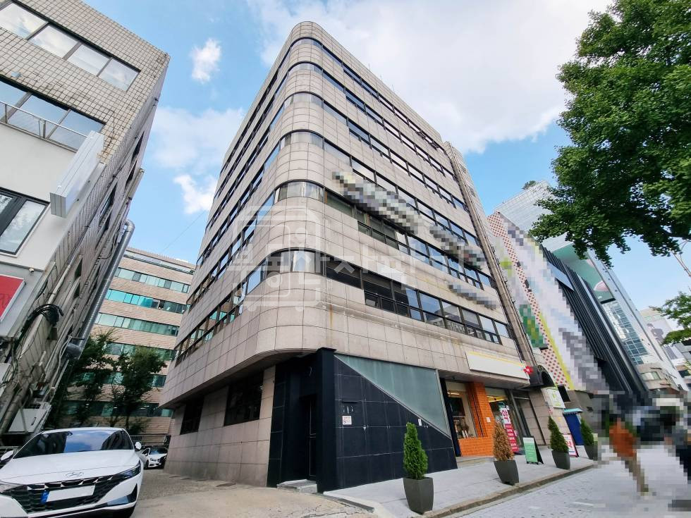 서울 강남구 청담동 무권리, 청담사거리 대로변, 1층 임대 월세 매물번호 28889 사진 1
