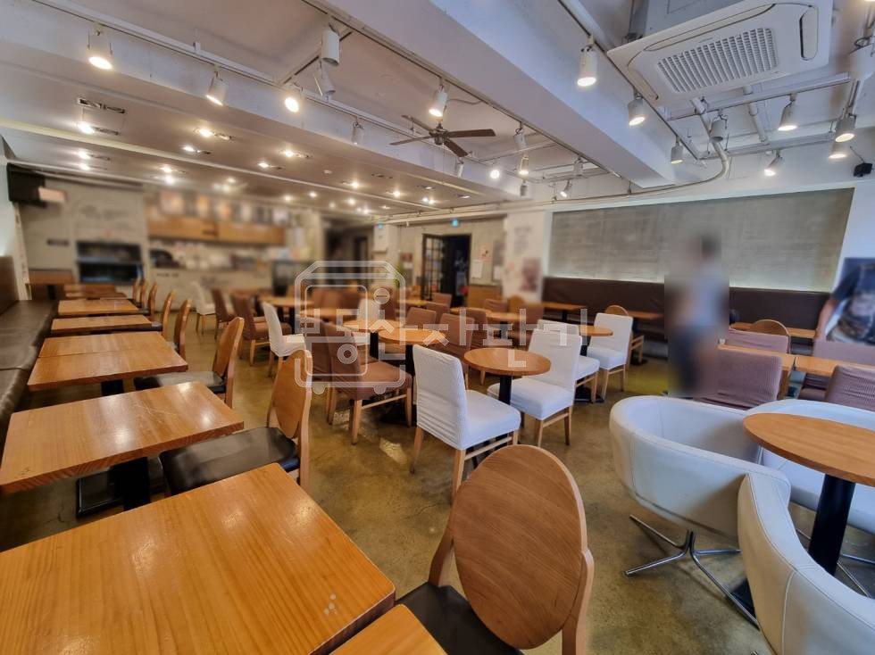 서울 강남구 역삼동 무권리, 신논현역 도보 2분, 초역세권, 2층 임대 월세 매물번호 28927 사진 2