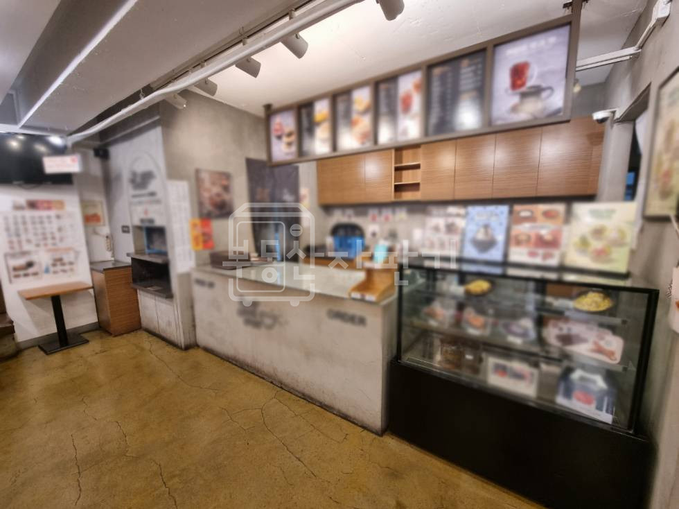 서울 강남구 역삼동 무권리, 신논현역 도보 2분, 초역세권, 2층 임대 월세 매물번호 28927 사진 3