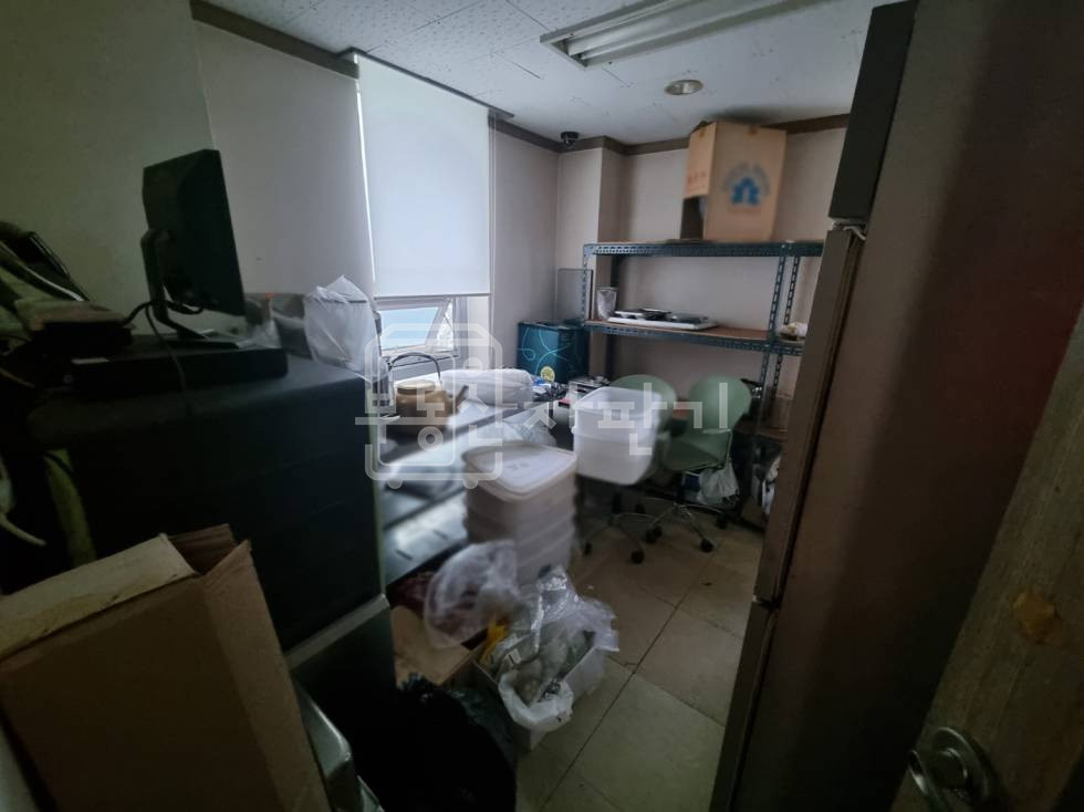 서울 강남구 역삼동 무권리, 신논현역 도보 2분, 초역세권, 2층 임대 월세 매물번호 28927 사진 5