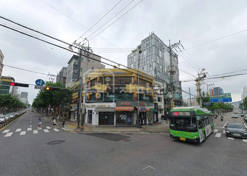 서울 강남구 대치동 한티역 7분, 역세권, 대로변 1층 임대 월세 매물번호 28918 사진 1