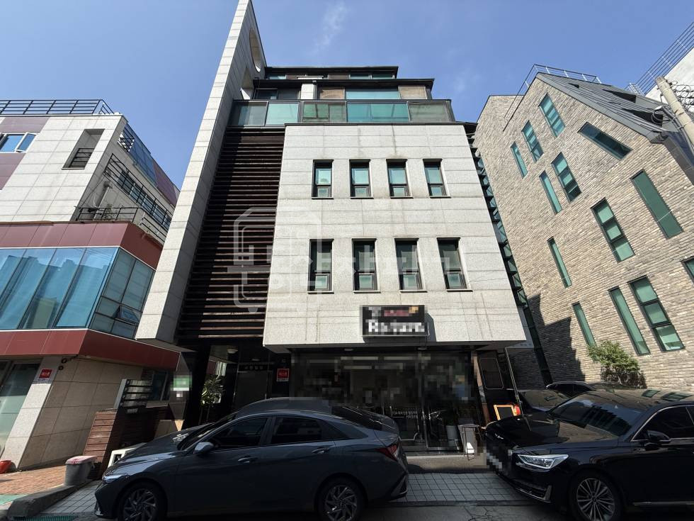 서울 서초구 서초동 교대역 6분, 역세권, 1층 임대 월세 매물번호 28943 사진 1