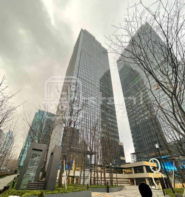 서울 강남구 역삼동 테헤란로 랜드마크 건물 약 600평 사무실 임대 월세 매물번호 28964 사진 1