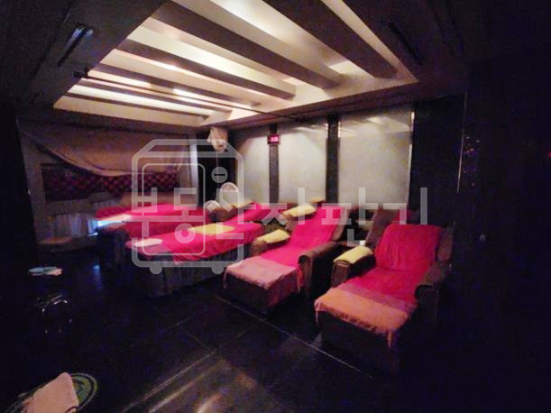 서울 강남구 신사동 압구정로데오역 4분, 역세권, 2층 임대 월세 매물번호 28756 사진 2