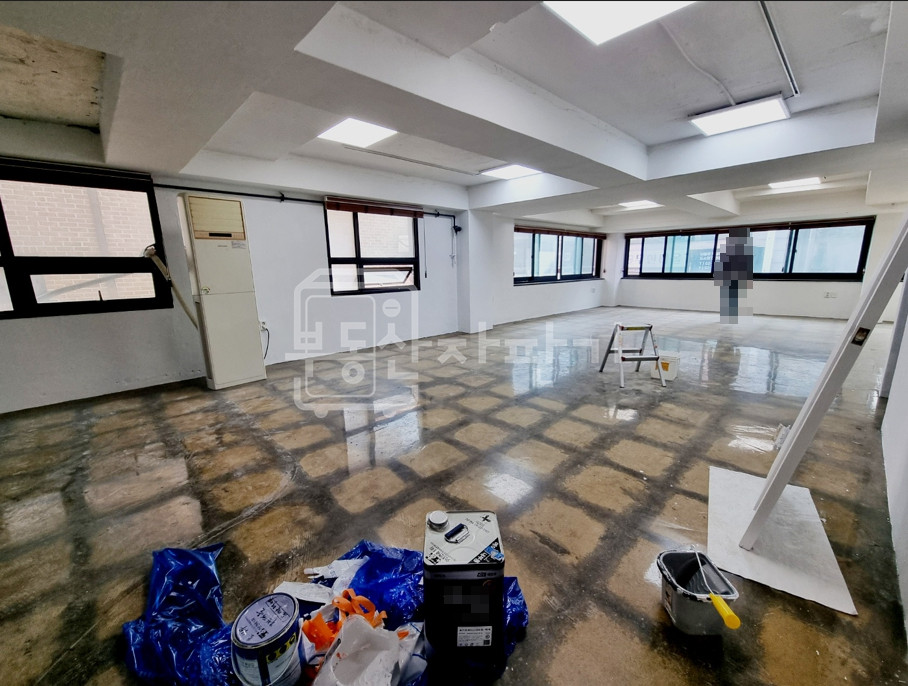서울 강남구 신사동 무권리, 신사역 5분, 역세권, 가로수길인근, 3층 임대 월세 매물번호 28058 사진 1