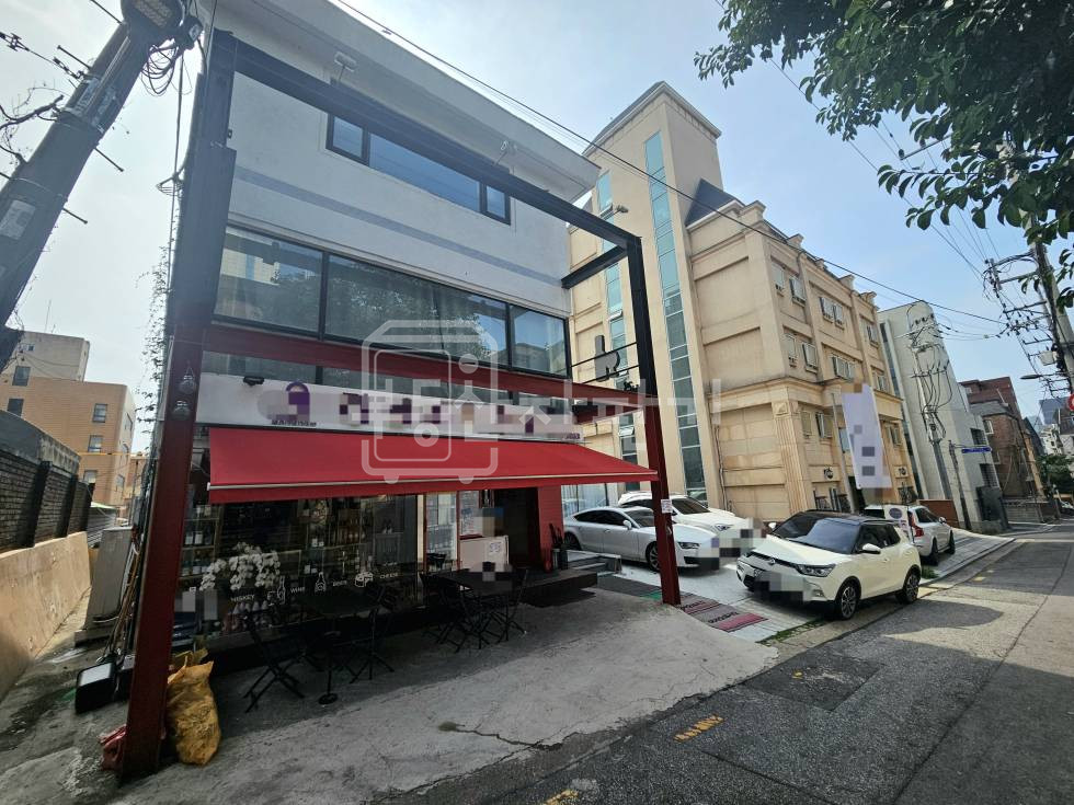 서울 강남구 논현동 강남구청역 4분, 역세권, 지하1층 임대 월세 매물번호 28233 사진 1