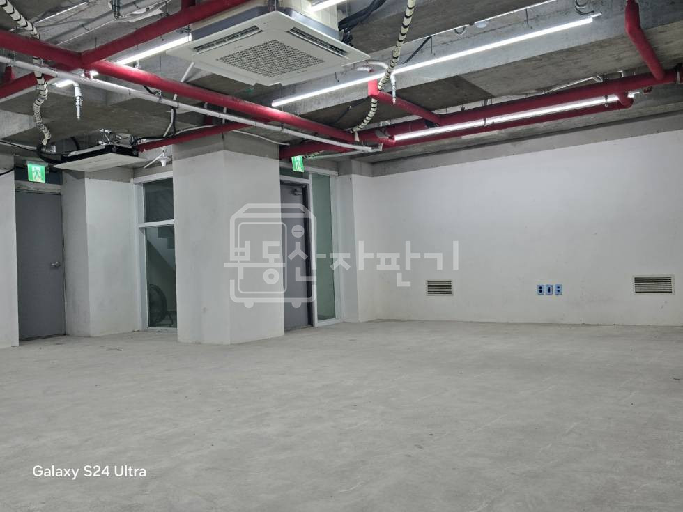 서울 서초구 서초동 무권리, 남부터미널역 10분, 역세권, 지하3층 임대 월세 매물번호 29274 사진 3