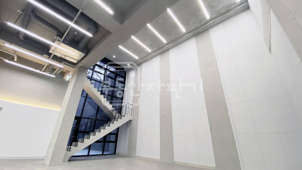 서울 강남구 삼성동 강남구청역 5분, 지상2층~5층 연층 임대 월세 매물번호 29284 사진 11