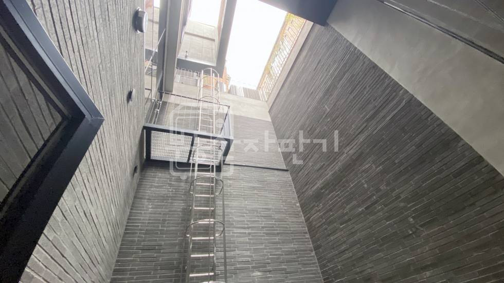 서울 강남구 삼성동 강남구청역 5분, 지상2층~5층 연층 임대 월세 매물번호 29284 사진 12