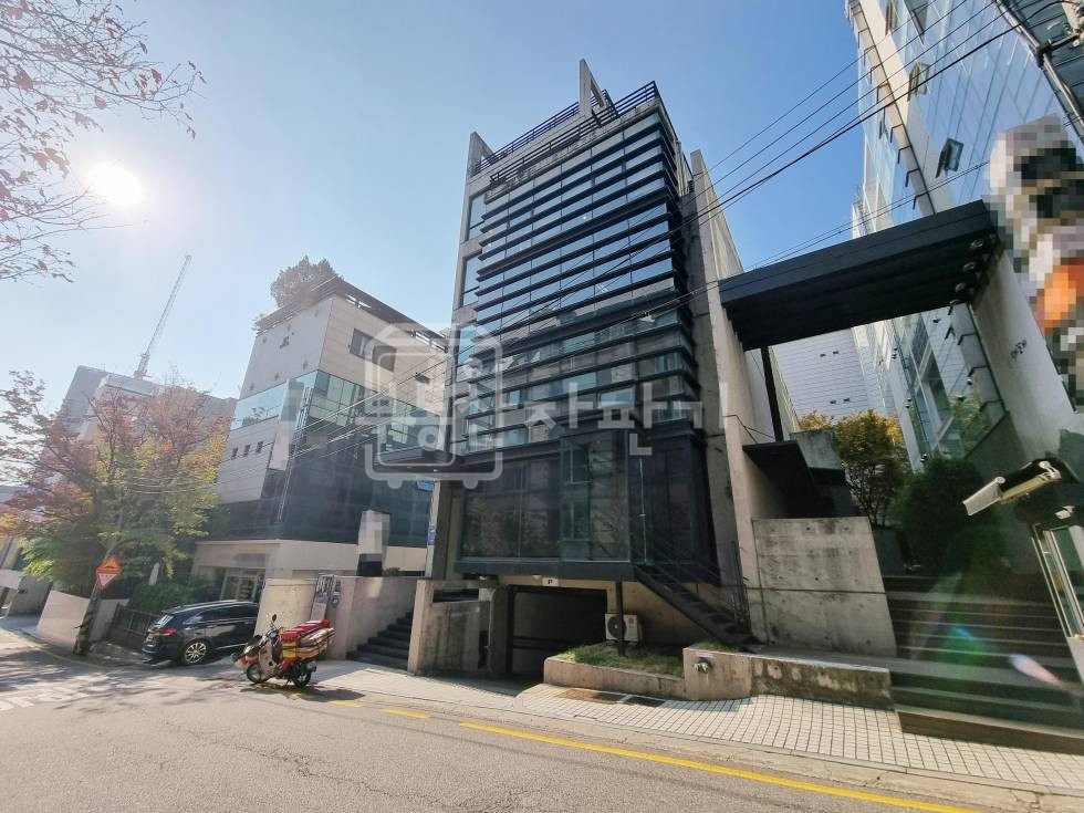 서울 강남구 청담동 무권리, 압구정로데오역 9분, 역세권, 2층 임대 월세 매물번호 29287 사진 2