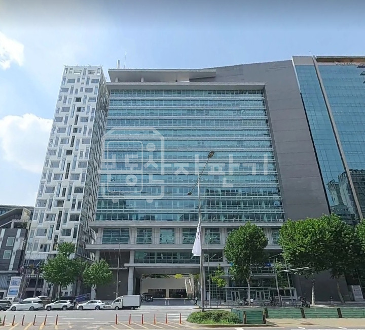 서울 강남구 청담동 청담역 도보 5분 역세권 대로변 지하2층 임대 월세 매물번호 29299 사진 1