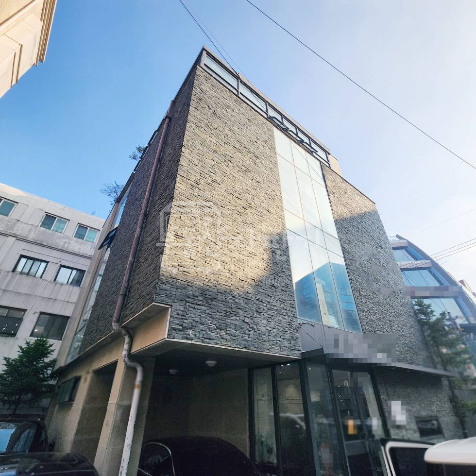 서울 강남구 신사동 무권리, 압구정로데오역 7분, 역세권, 지하1층 임대 월세 매물번호 14152 사진 1