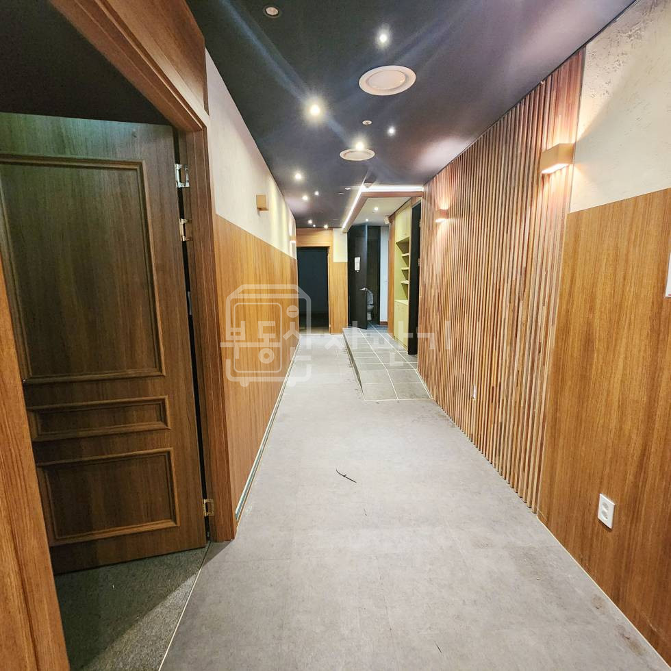 서울 강남구 신사동 무권리, 압구정로데오역 7분, 역세권, 지하1층 임대 월세 매물번호 14152 사진 2