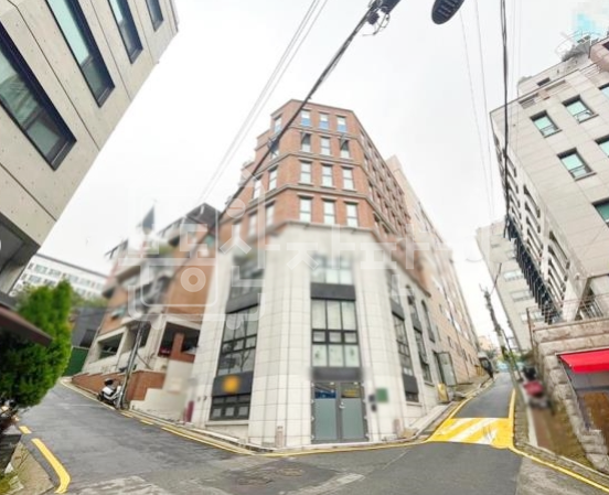 서울 강남구 논현동 언주역 5분, 역세권, 2층 임대 월세 매물번호 28201 사진 1