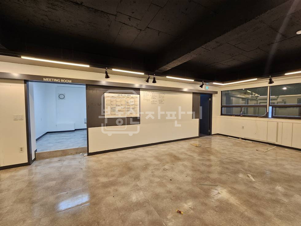 서울 강남구 역삼동 무권리, 역삼역 8분, 역세권, 2층 임대 월세 매물번호 28828 사진 3
