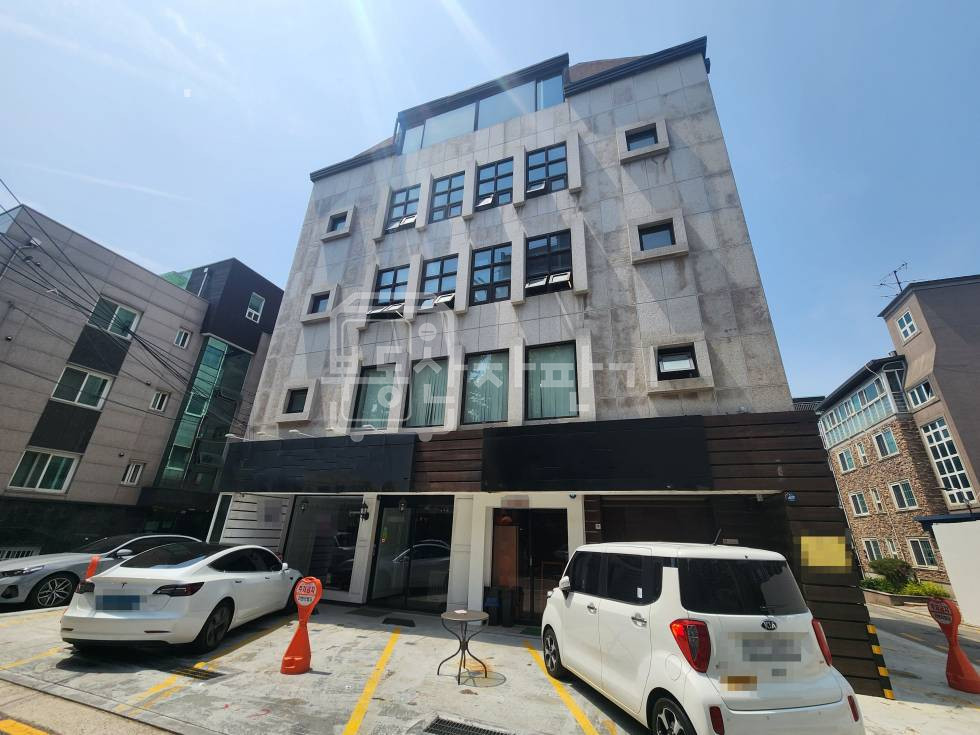 서울 강남구 역삼동 2호선 역삼역 5분, 역세권, 1층 임대 월세 매물번호 27746 사진 1