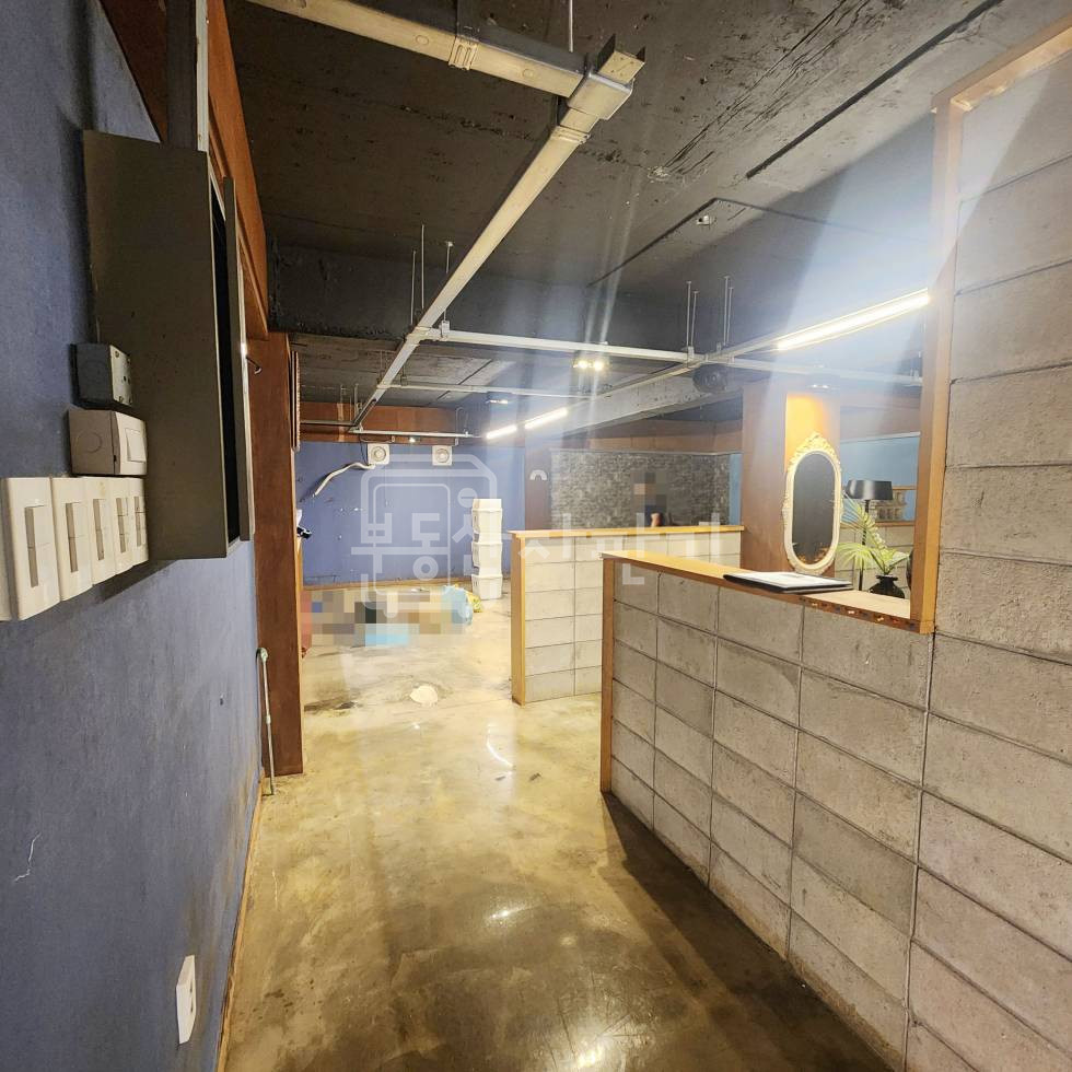 서울 강남구 논현동 무권리, 9호선 언주역 도보6분, 역세권, 지하1층 임대 월세 매물번호 26568 사진 3