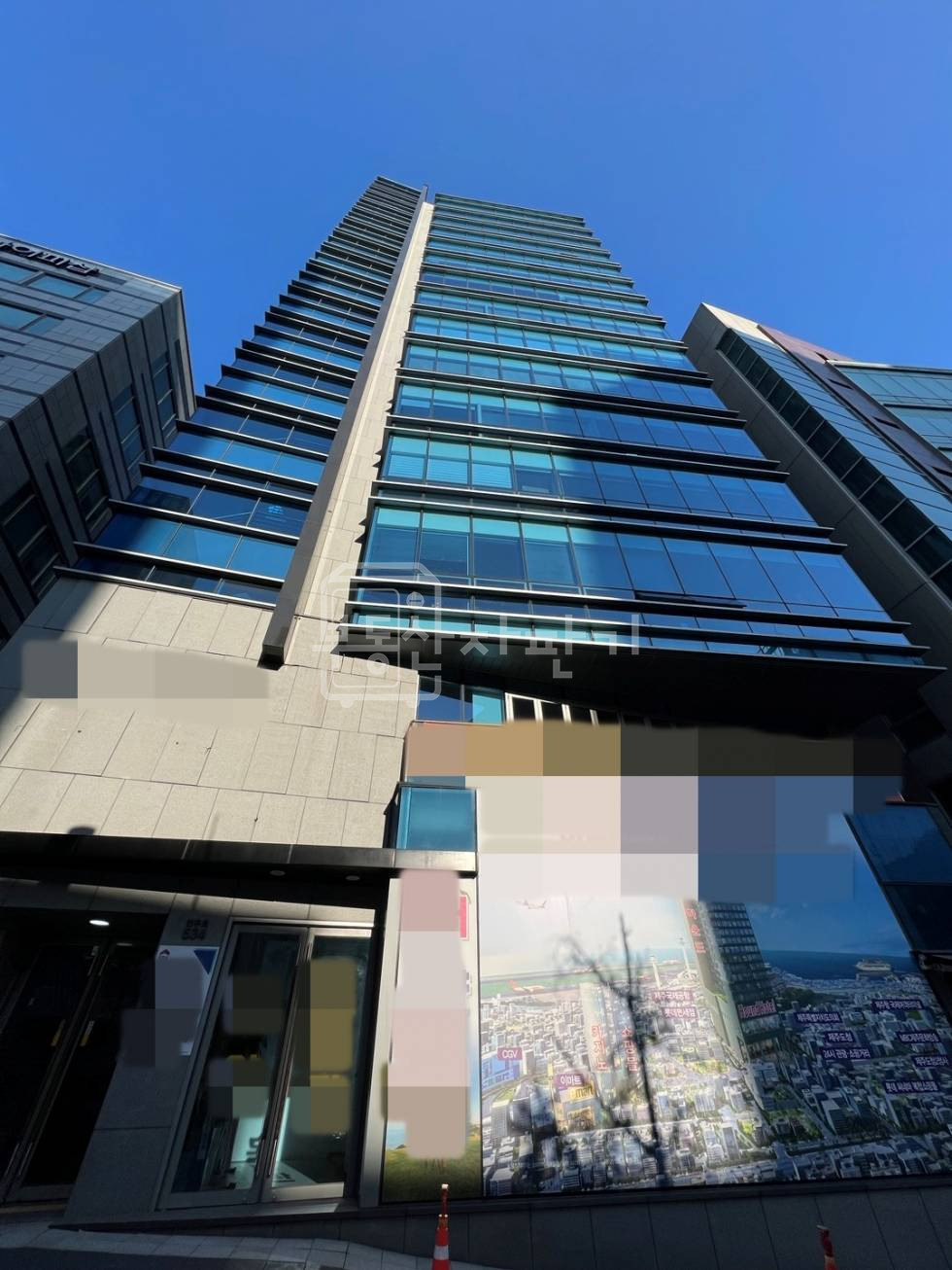 서울 강남구 역삼동 무권리, 대로변, 역삼동 지하1층 임대 월세 매물번호 26317 사진 1
