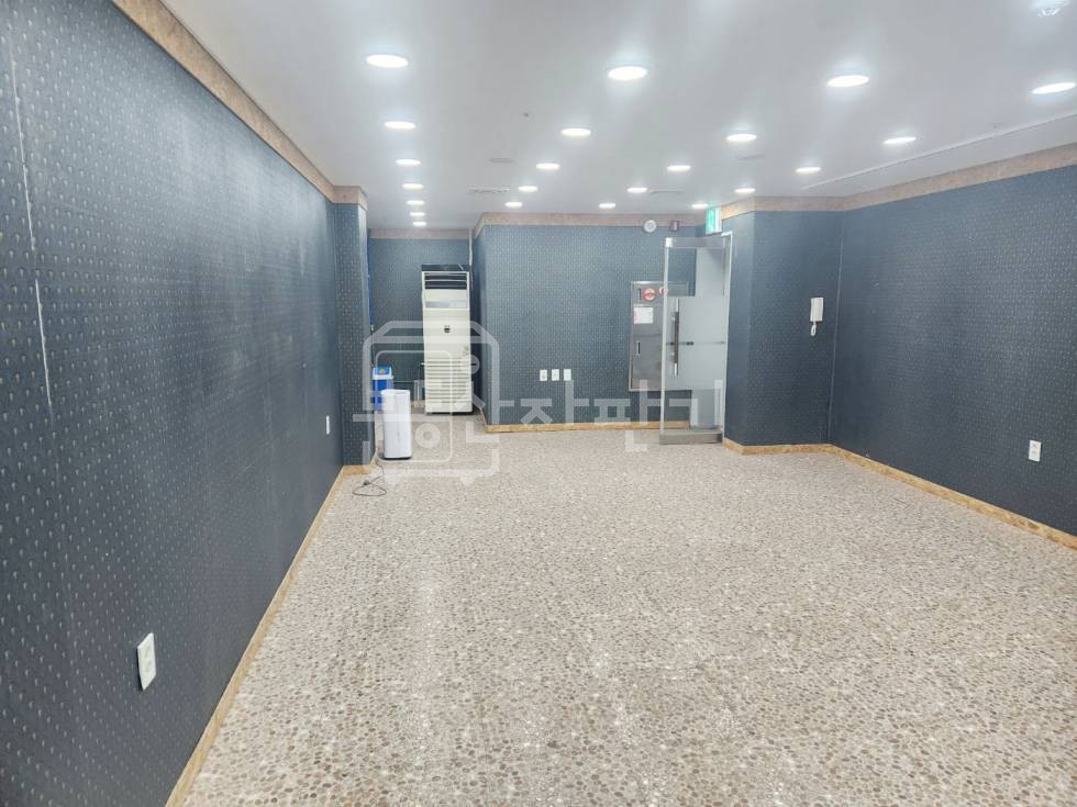 서울 강남구 역삼동 무권리, 대로변, 역삼동 지하1층 임대 월세 매물번호 26317 사진 8
