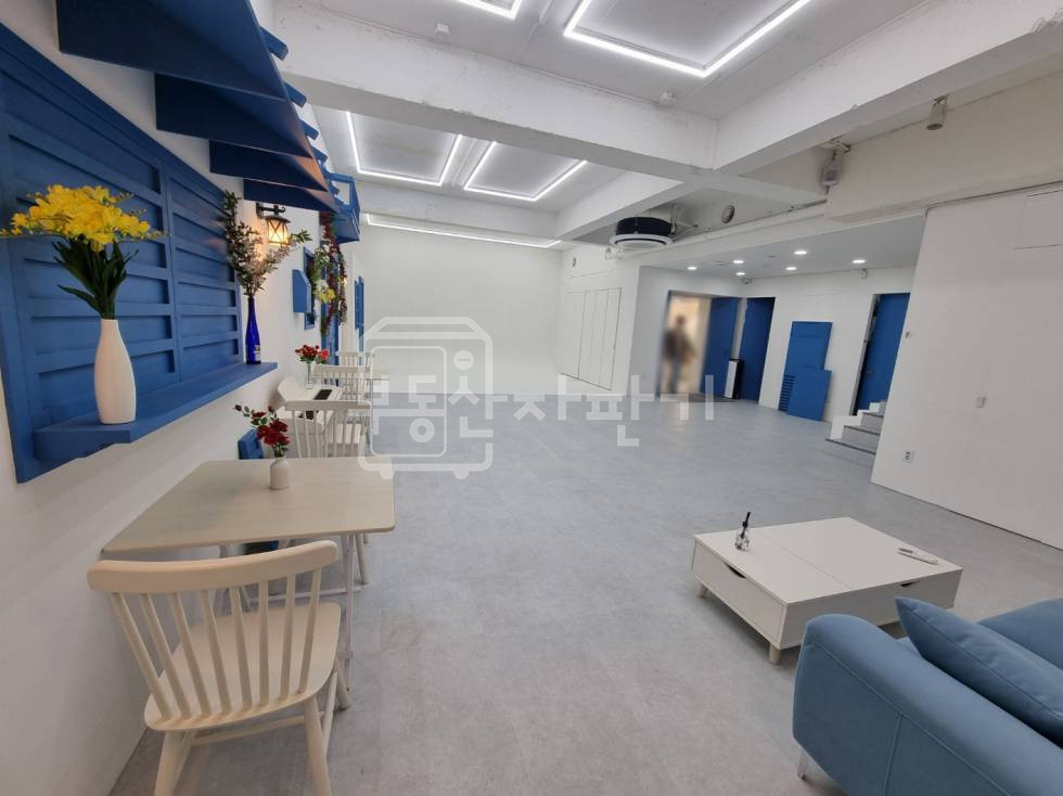 서울 강남구 신사동 신사역 도보 3분, 초역세권, 지하1층 임대 월세 매물번호 28989 사진 2