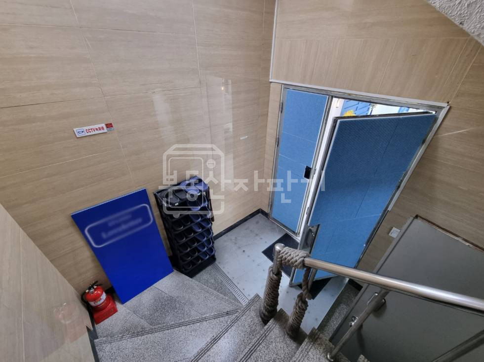 서울 강남구 신사동 신사역 도보 3분, 초역세권, 지하1층 임대 월세 매물번호 28989 사진 7