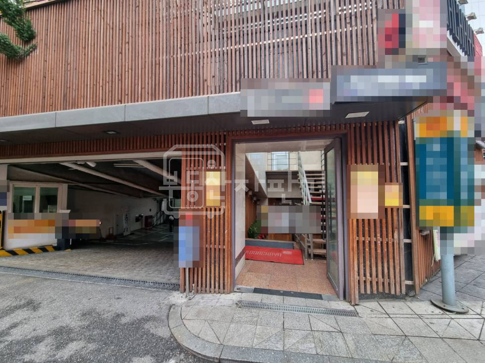 서울 강남구 역삼동 무권리, 신논현역 도보 1분, 초역세권, 지하2층 임대 월세 매물번호 29528 사진 3