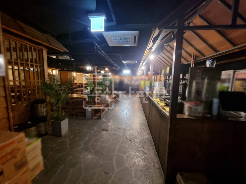 서울 강남구 역삼동 무권리, 신논현역 도보 1분, 초역세권, 지하2층 임대 월세 매물번호 29528 사진 6