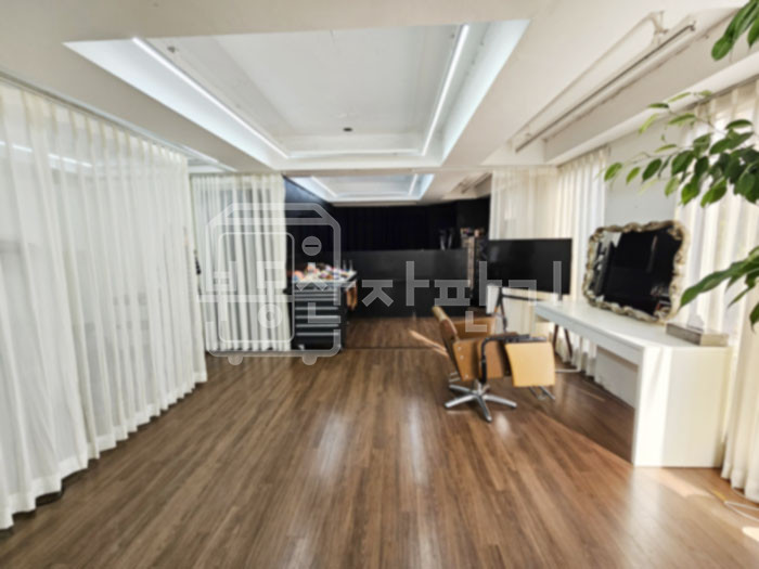 서울 강남구 청담동 무권리, 청담역 도보 4분, 역세권, 코너건물 4층 임대 월세 매물번호 29215 사진 3
